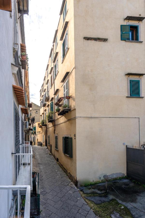 Apartamento Into Vico Nápoles Exterior foto